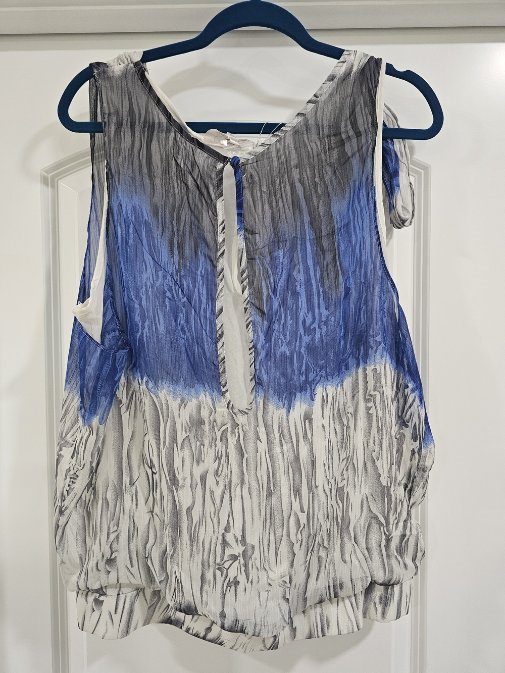 Lupria Women's Sheer Lightweight Chiffon V-Neck Sleeveless Blouse L Blue Gray - Picture 2 of 7